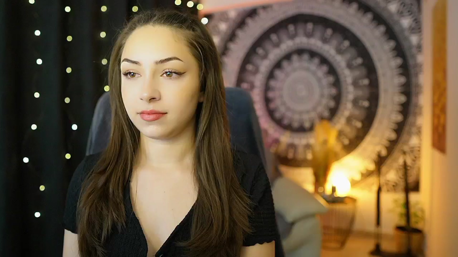 Gallery image thumbnail from Briar__Rose's myfreecams stream on, 05/10/2024, 14:14 image 13 of 20