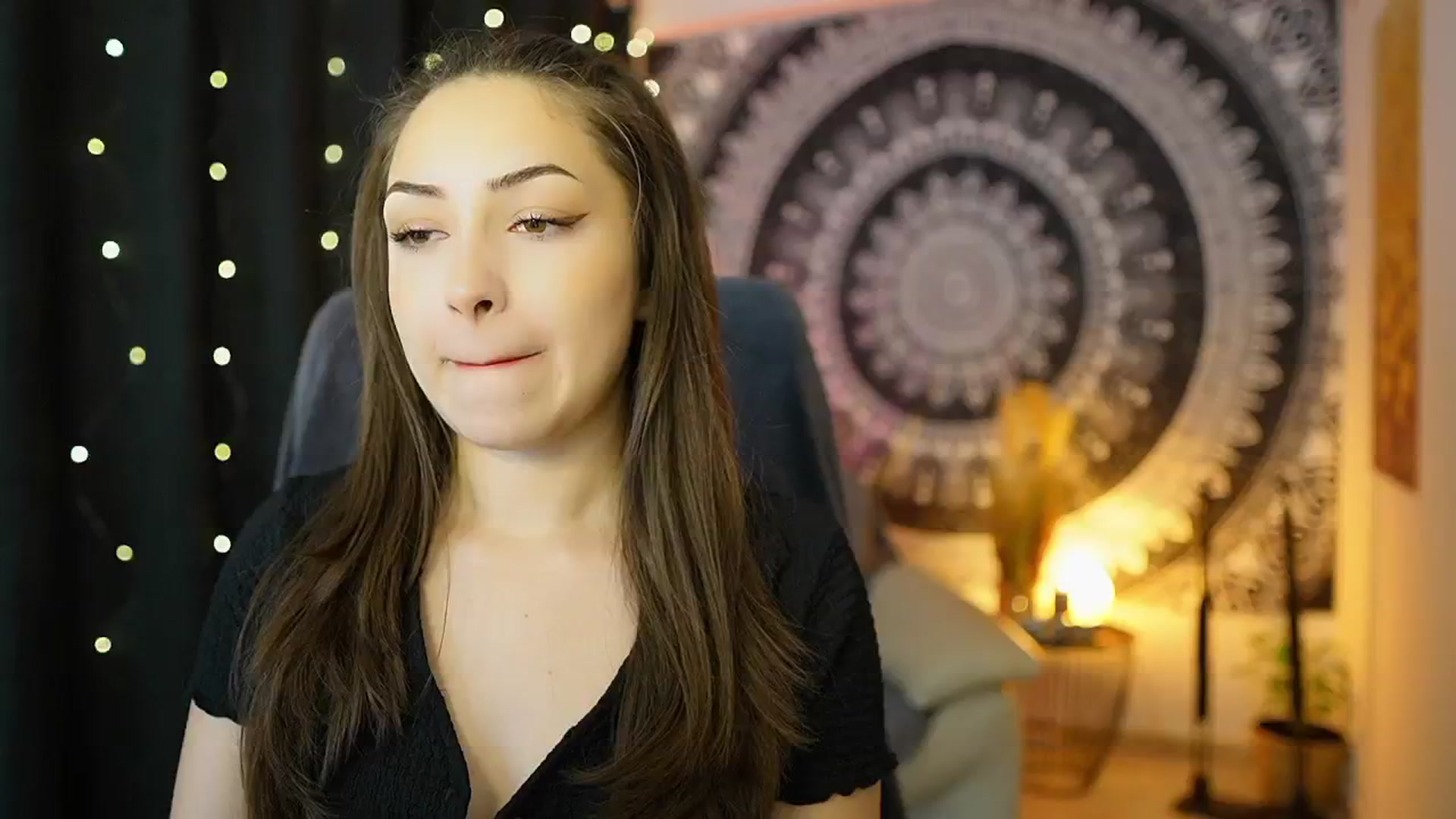 Gallery image thumbnail from Briar__Rose's myfreecams stream on, 05/10/2024, 14:14 image 12 of 20