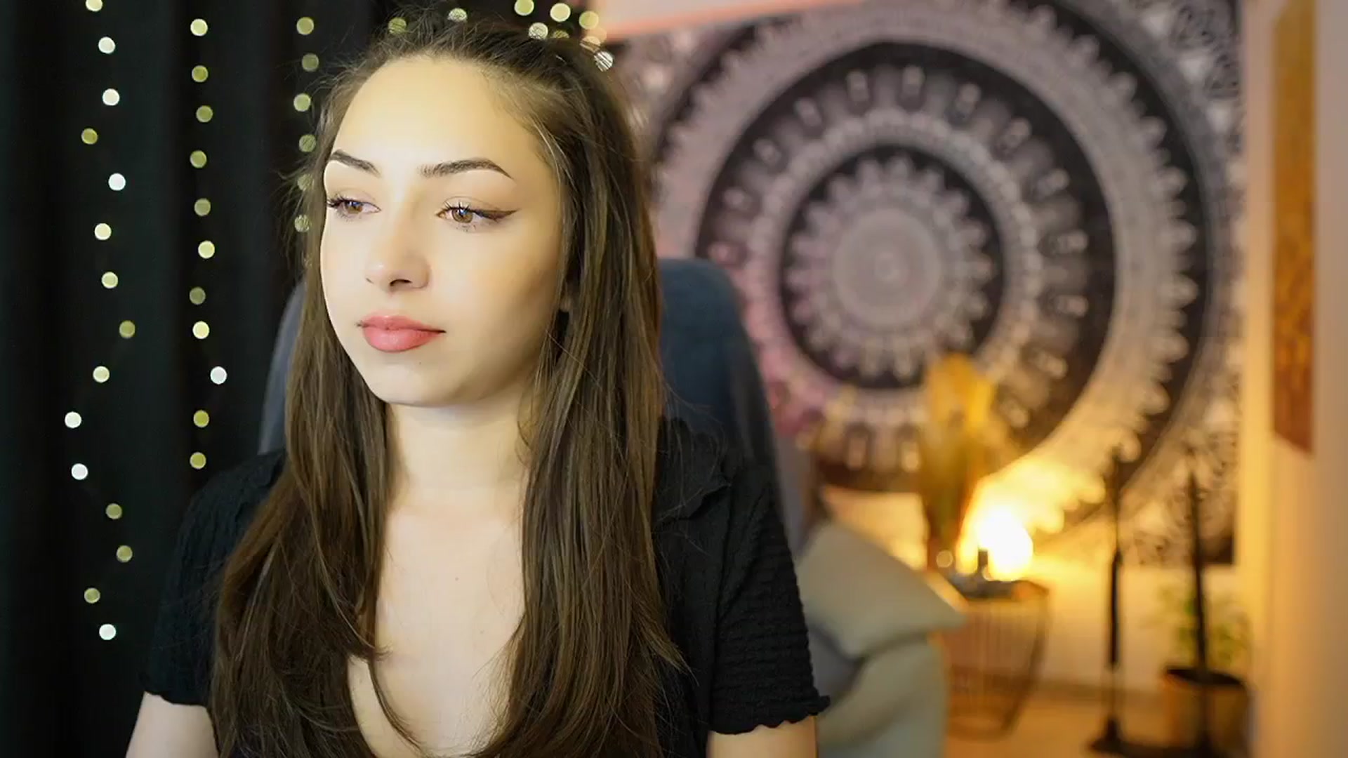 Gallery image thumbnail from Briar__Rose's myfreecams stream on, 05/10/2024, 17:11 image 17 of 20