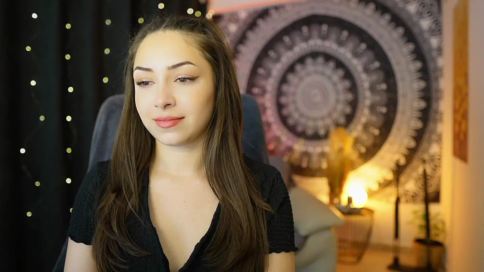 Gallery image thumbnail from Briar__Rose's myfreecams stream on, 05/10/2024, 17:59 image 3 of 20