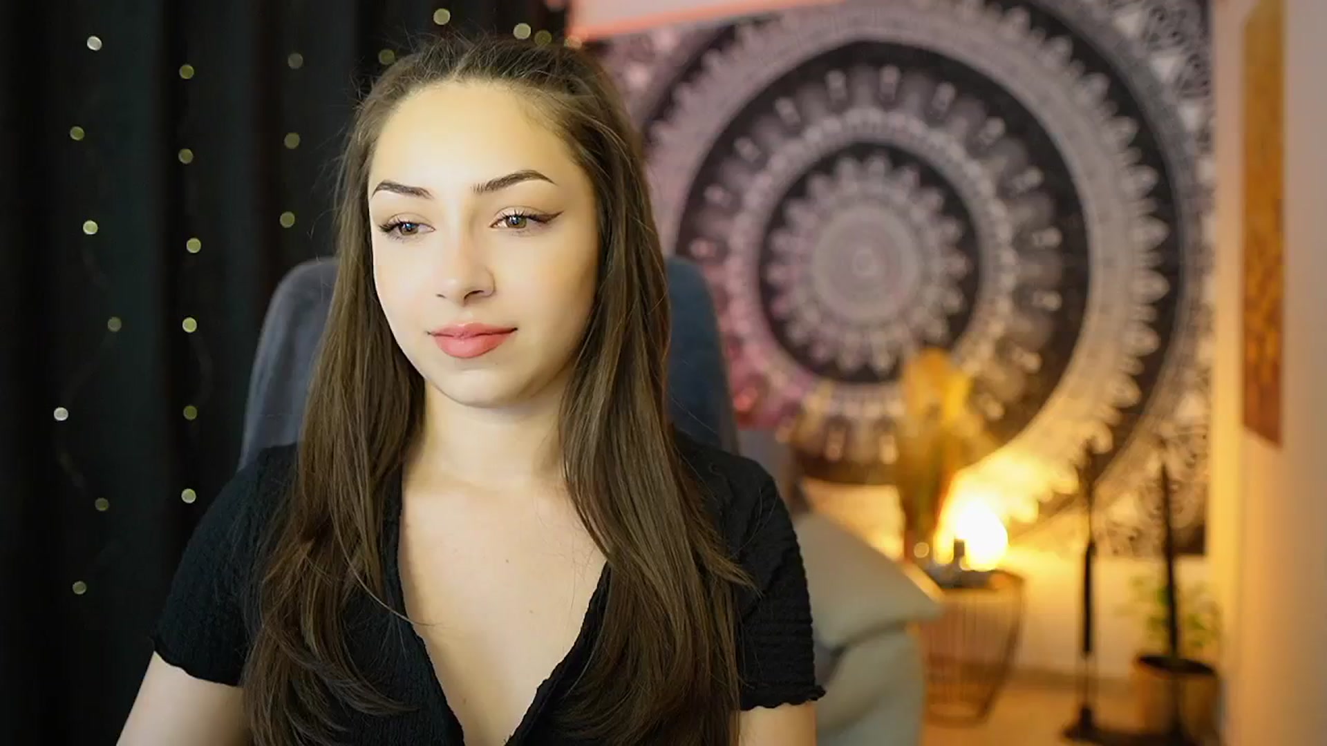 Gallery image thumbnail from Briar__Rose's myfreecams stream on, 05/10/2024, 17:59 image 4 of 20