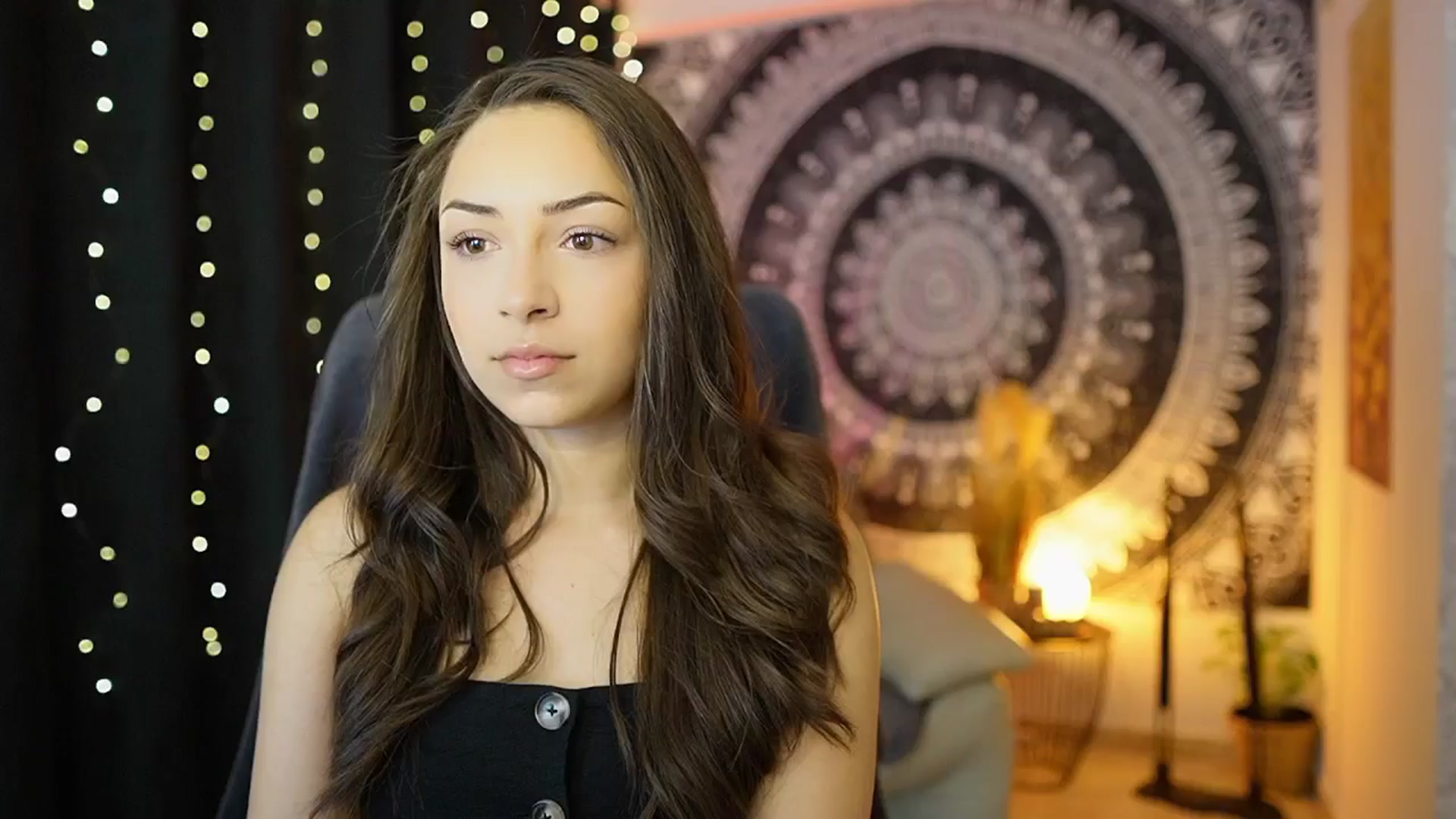 Gallery image thumbnail from Briar__Rose's myfreecams stream on, 05/16/2024, 14:04 image 14 of 20
