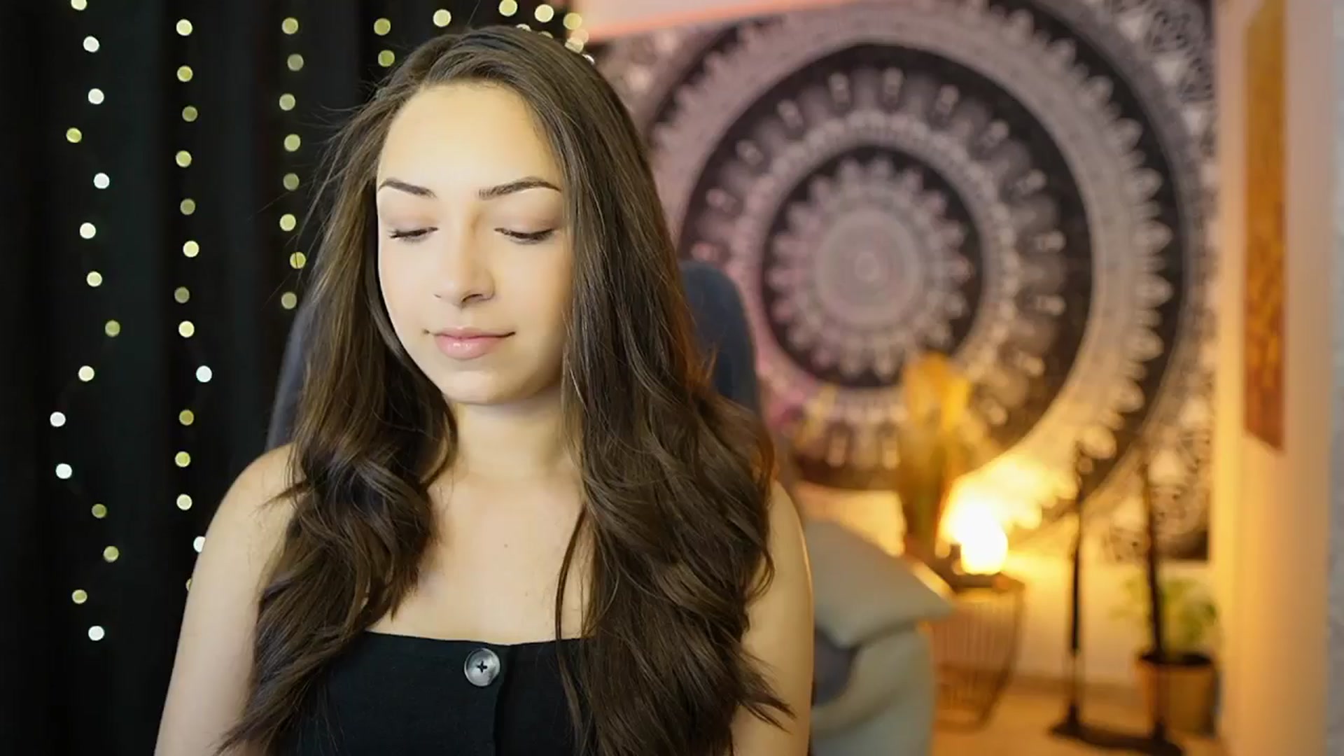 Gallery image thumbnail from Briar__Rose's myfreecams stream on, 05/16/2024, 14:04 image 9 of 20