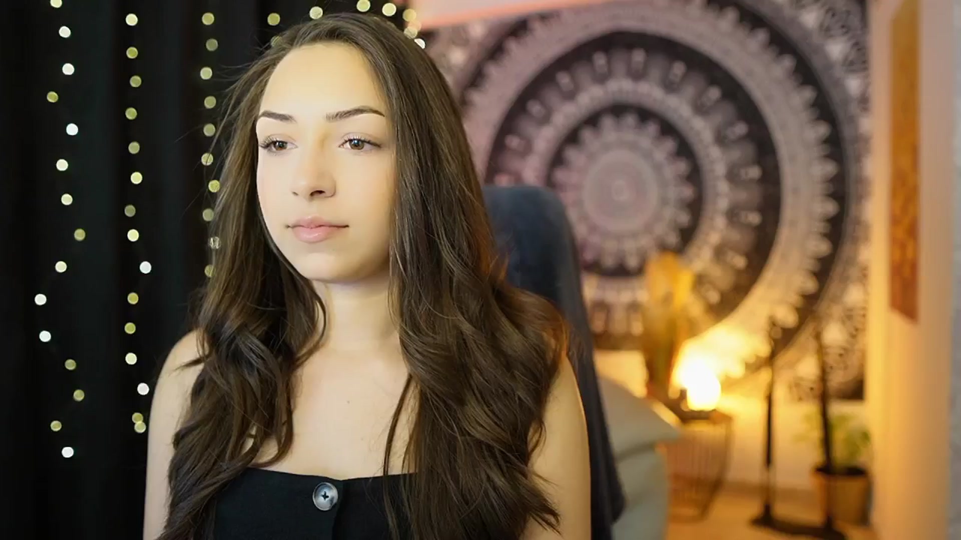Gallery image thumbnail from Briar__Rose's myfreecams stream on, 05/16/2024, 14:04 image 13 of 20
