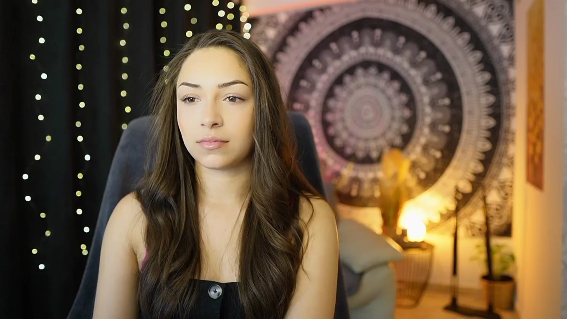 Gallery image thumbnail from Briar__Rose's myfreecams stream on, 05/16/2024, 15:53 image 9 of 20