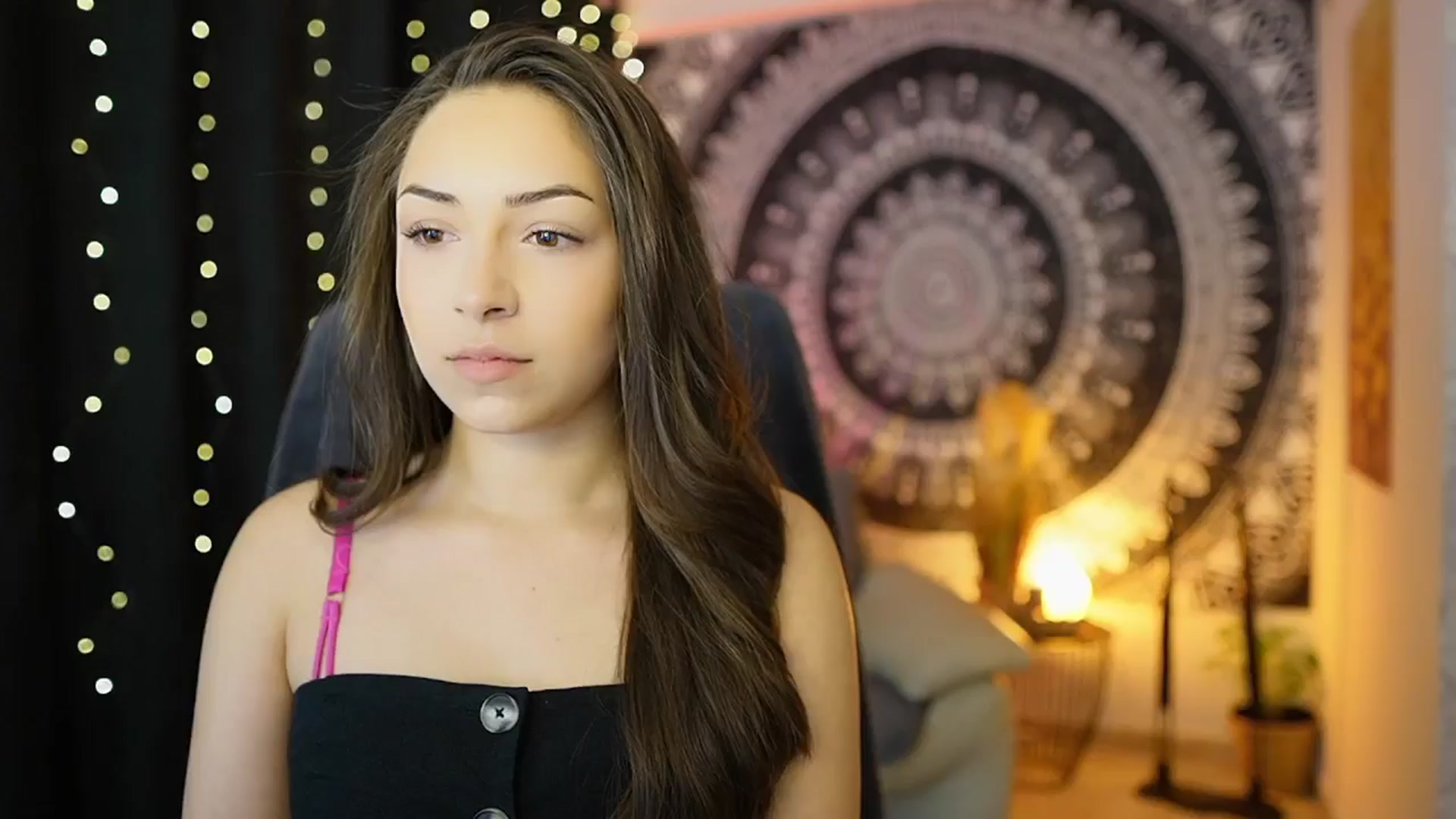 Gallery image thumbnail from Briar__Rose's myfreecams stream on, 05/16/2024, 17:02 image 1 of 20