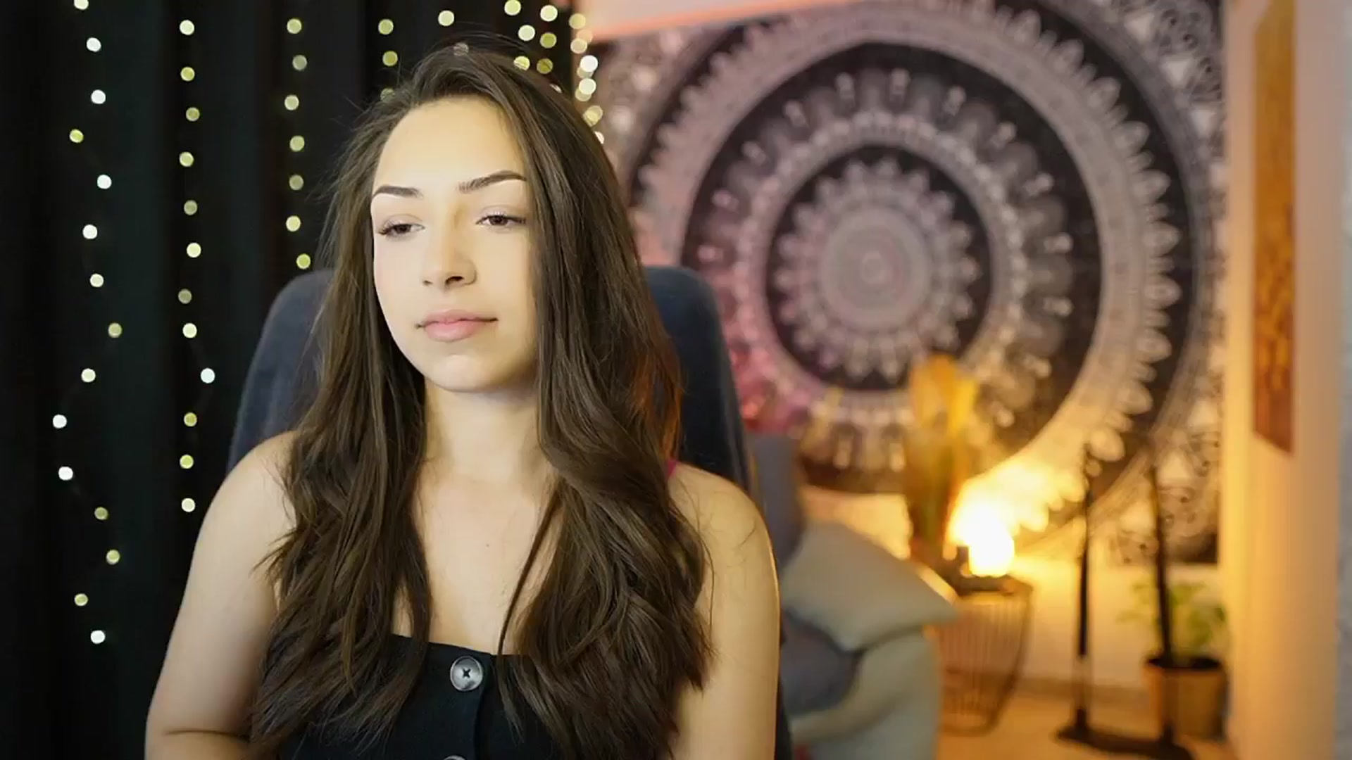 Gallery image thumbnail from Briar__Rose's myfreecams stream on, 05/16/2024, 18:04 image 12 of 20