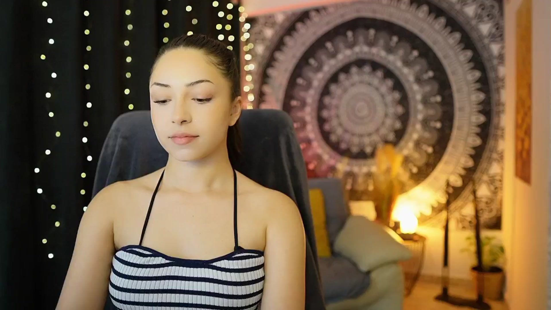 Gallery image thumbnail from Briar__Rose's myfreecams stream on, 05/17/2024, 16:20 image 17 of 20