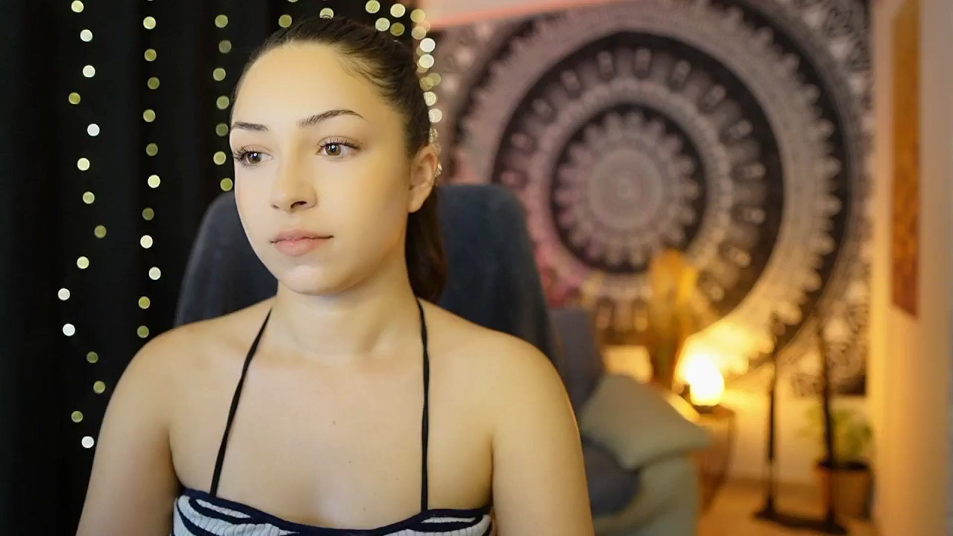 Gallery image thumbnail from Briar__Rose's myfreecams stream on, 05/17/2024, 17:08 image 20 of 20
