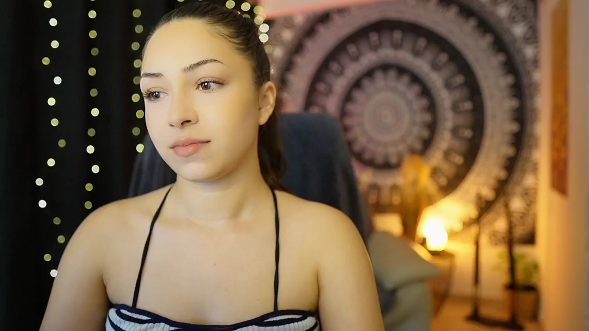 Gallery image thumbnail from Briar__Rose's myfreecams stream on, 05/17/2024, 17:08 image 5 of 20