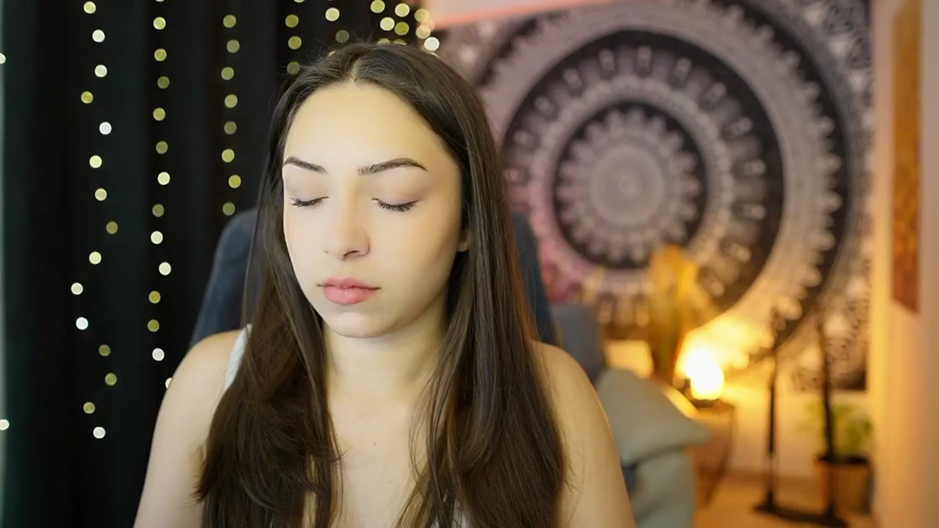 Gallery image thumbnail from Briar__Rose's myfreecams stream on, 05/18/2024, 14:29 image 2 of 20