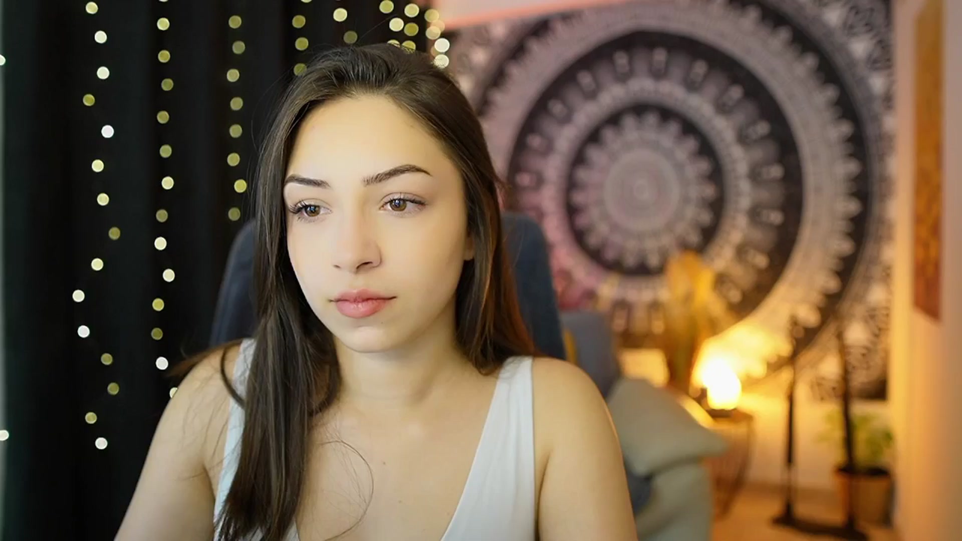 Gallery image thumbnail from Briar__Rose's myfreecams stream on, 05/18/2024, 14:29 image 6 of 20