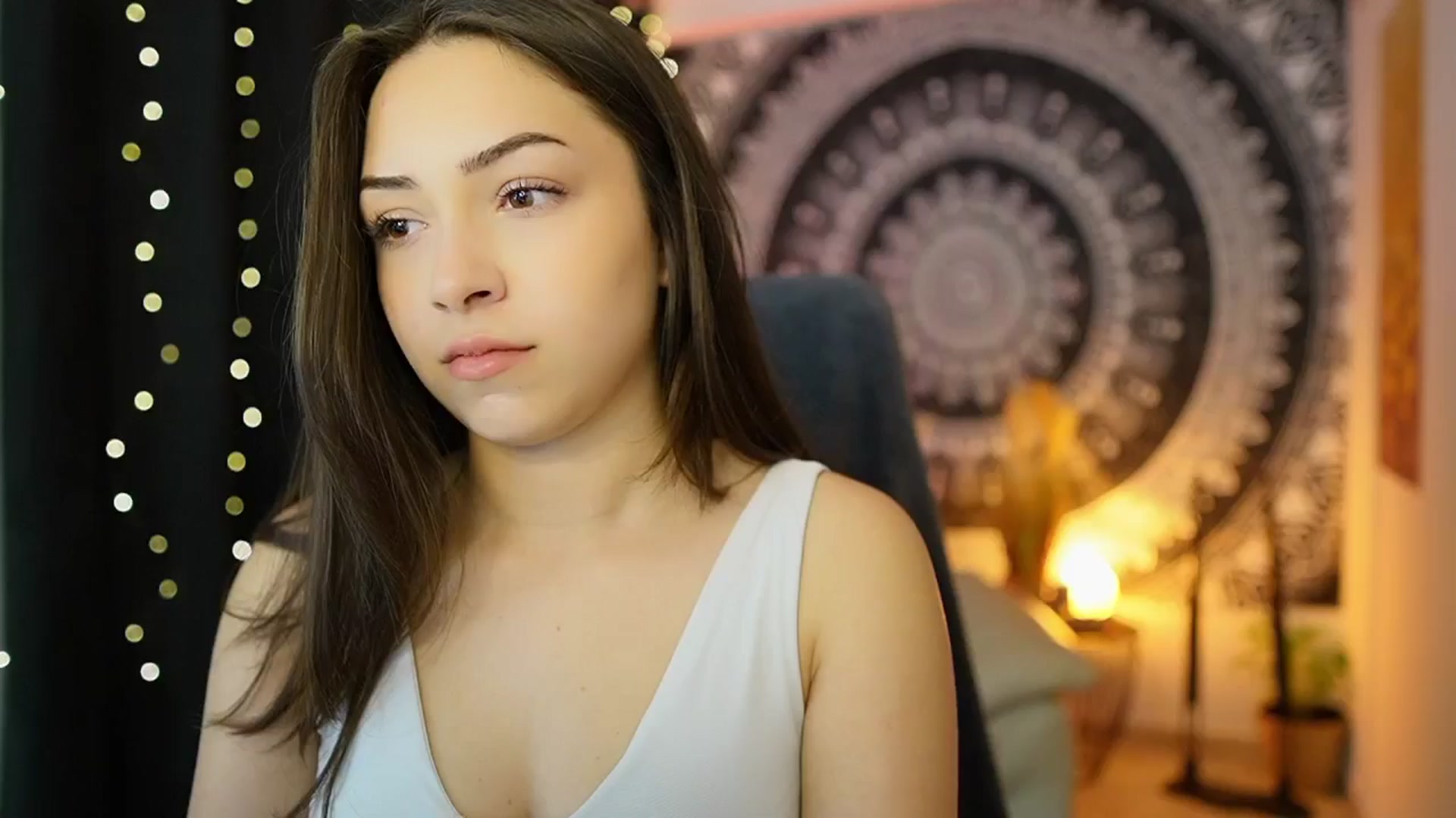 Gallery image thumbnail from Briar__Rose's myfreecams stream on, 05/18/2024, 14:55 image 10 of 20