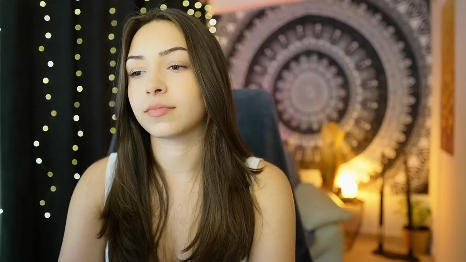 Gallery image thumbnail from Briar__Rose's myfreecams stream on, 05/18/2024, 16:34 image 1 of 20