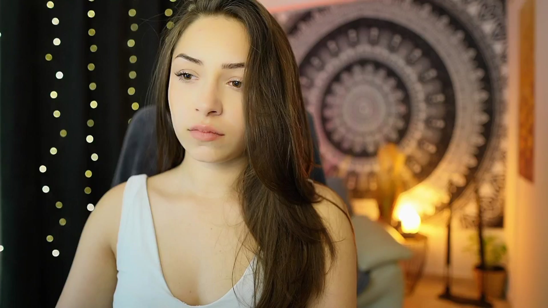 Gallery image thumbnail from Briar__Rose's myfreecams stream on, 05/18/2024, 16:34 image 12 of 20