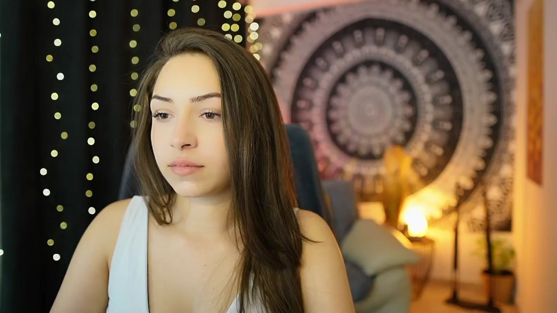 Gallery image thumbnail from Briar__Rose's myfreecams stream on, 05/18/2024, 18:07 image 12 of 20