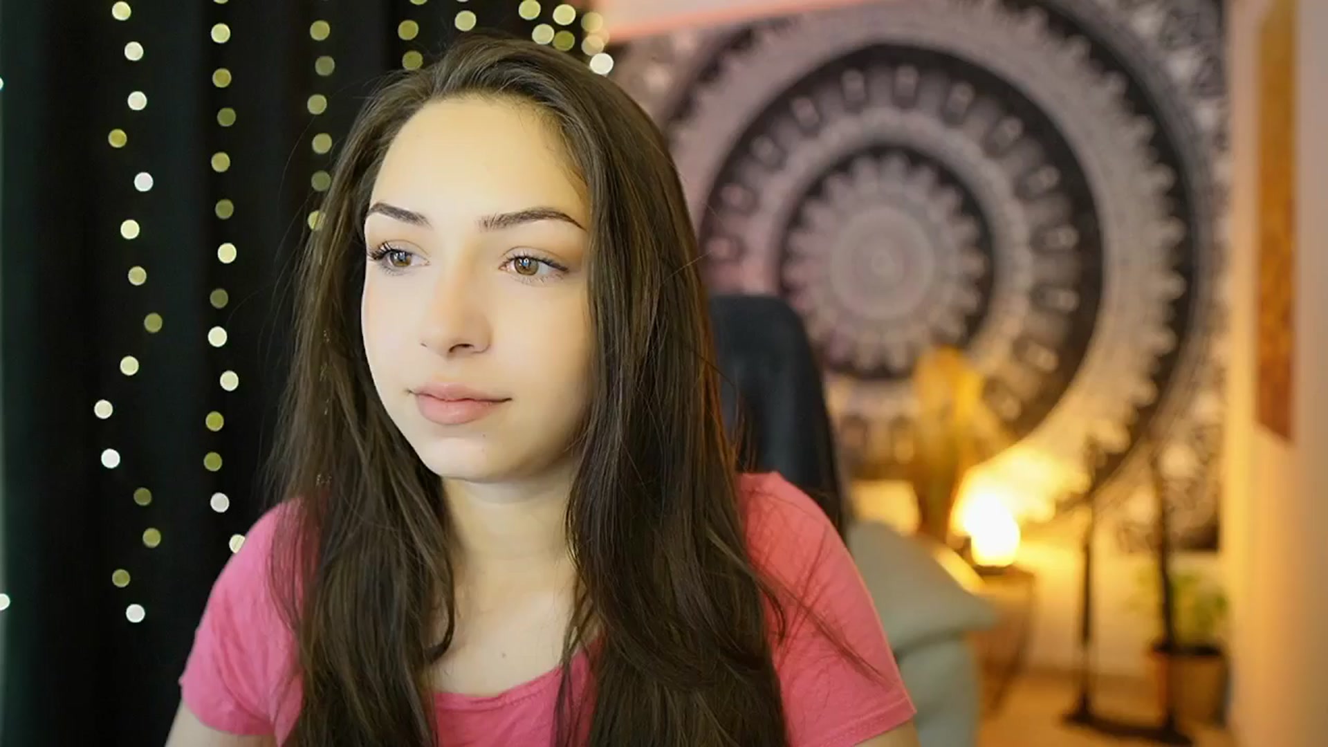 Gallery image thumbnail from Briar__Rose's myfreecams stream on, 05/19/2024, 13:45 image 10 of 20