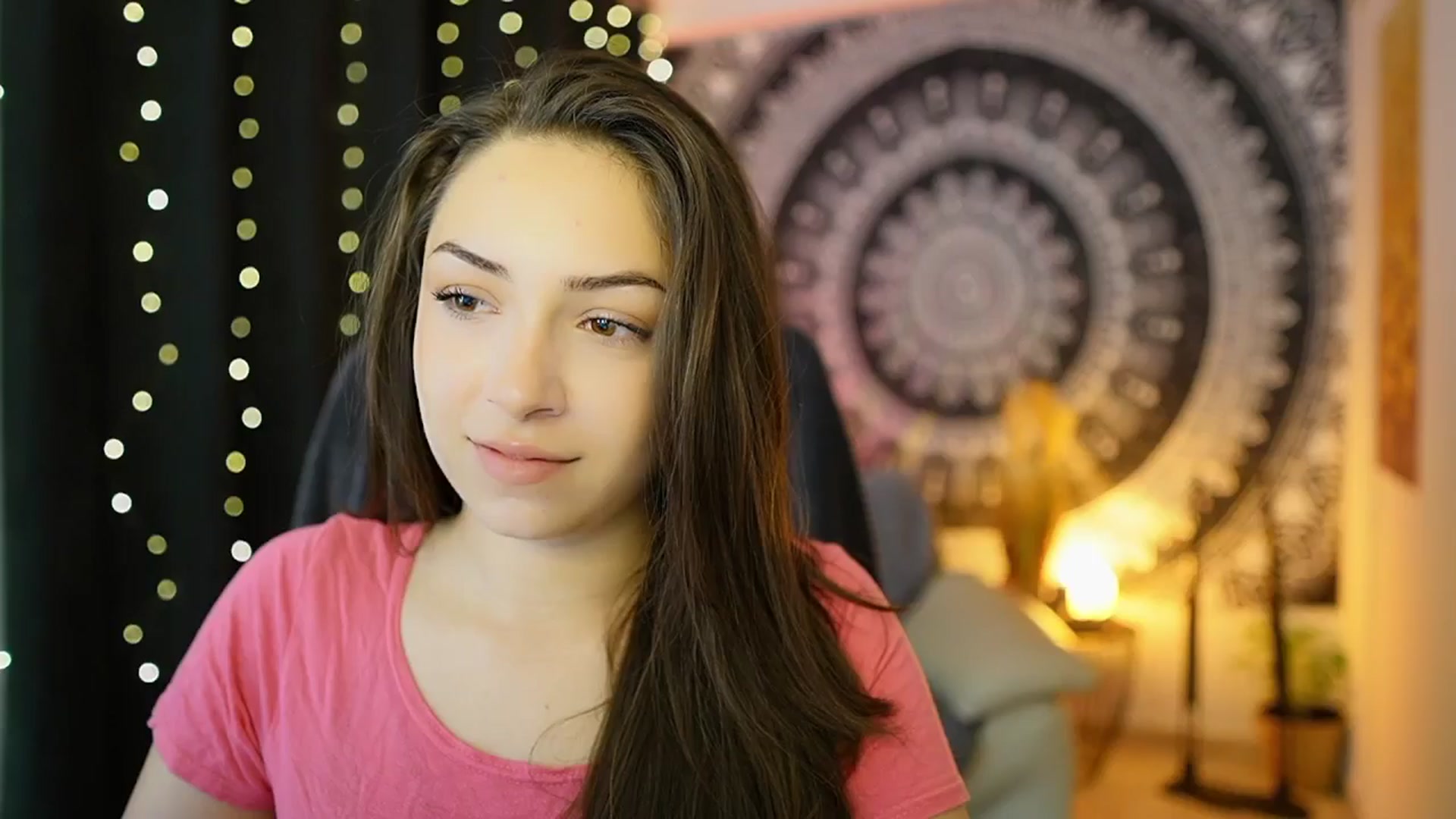 Gallery image thumbnail from Briar__Rose's myfreecams stream on, 05/19/2024, 15:06 image 9 of 20