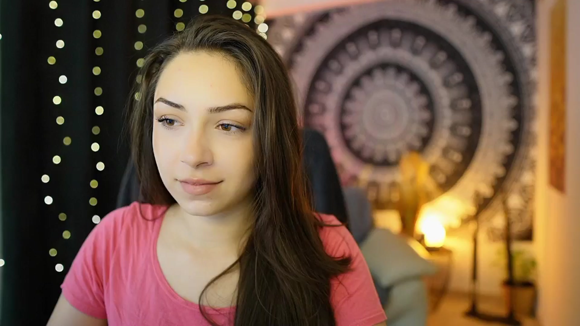 Gallery image thumbnail from Briar__Rose's myfreecams stream on, 05/19/2024, 15:06 image 2 of 20