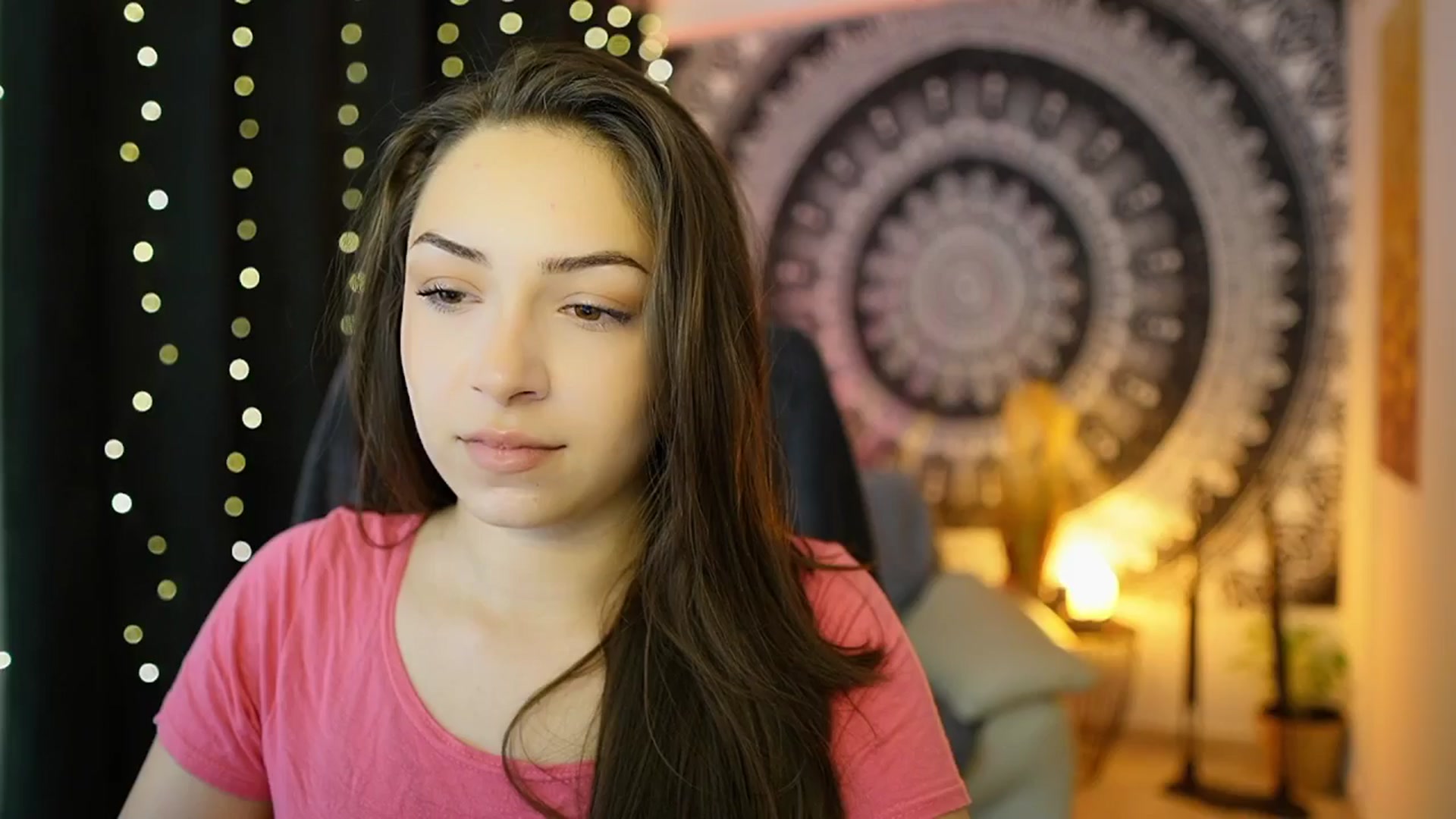 Gallery image thumbnail from Briar__Rose's myfreecams stream on, 05/19/2024, 15:06 image 3 of 20