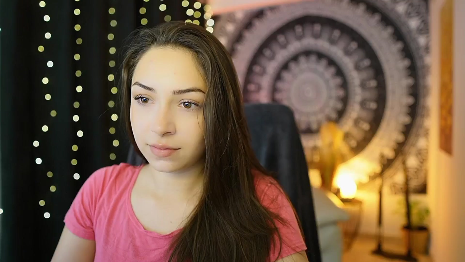 Gallery image thumbnail from Briar__Rose's myfreecams stream on, 05/19/2024, 16:01 image 4 of 20