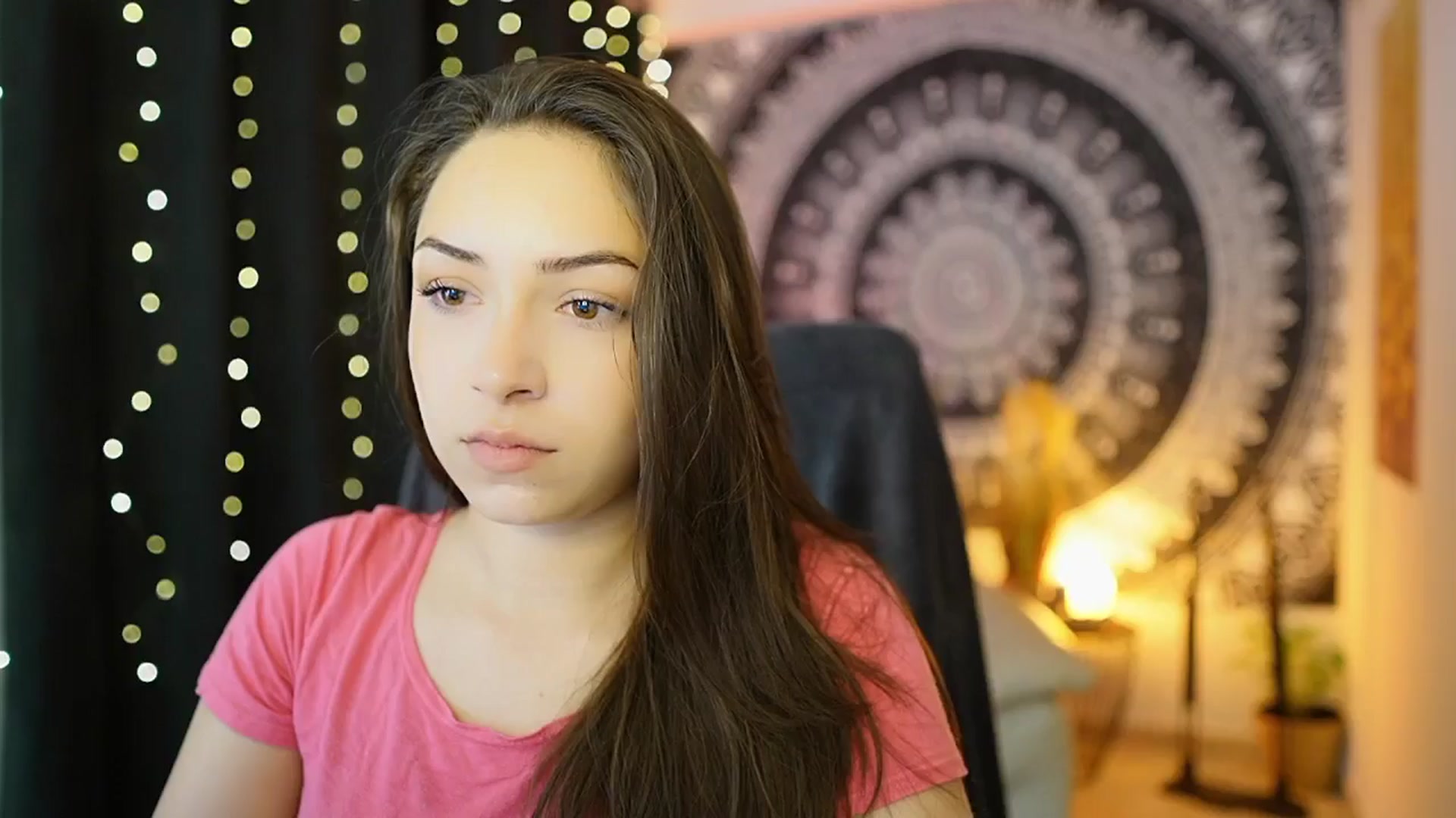 Gallery image thumbnail from Briar__Rose's myfreecams stream on, 05/19/2024, 16:01 image 5 of 20