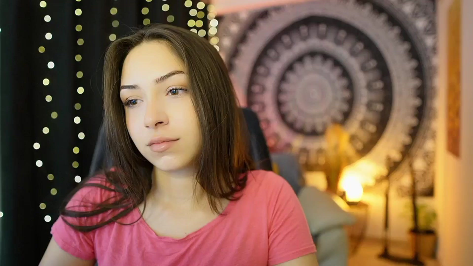 Gallery image thumbnail from Briar__Rose's myfreecams stream on, 05/19/2024, 17:22 image 15 of 20