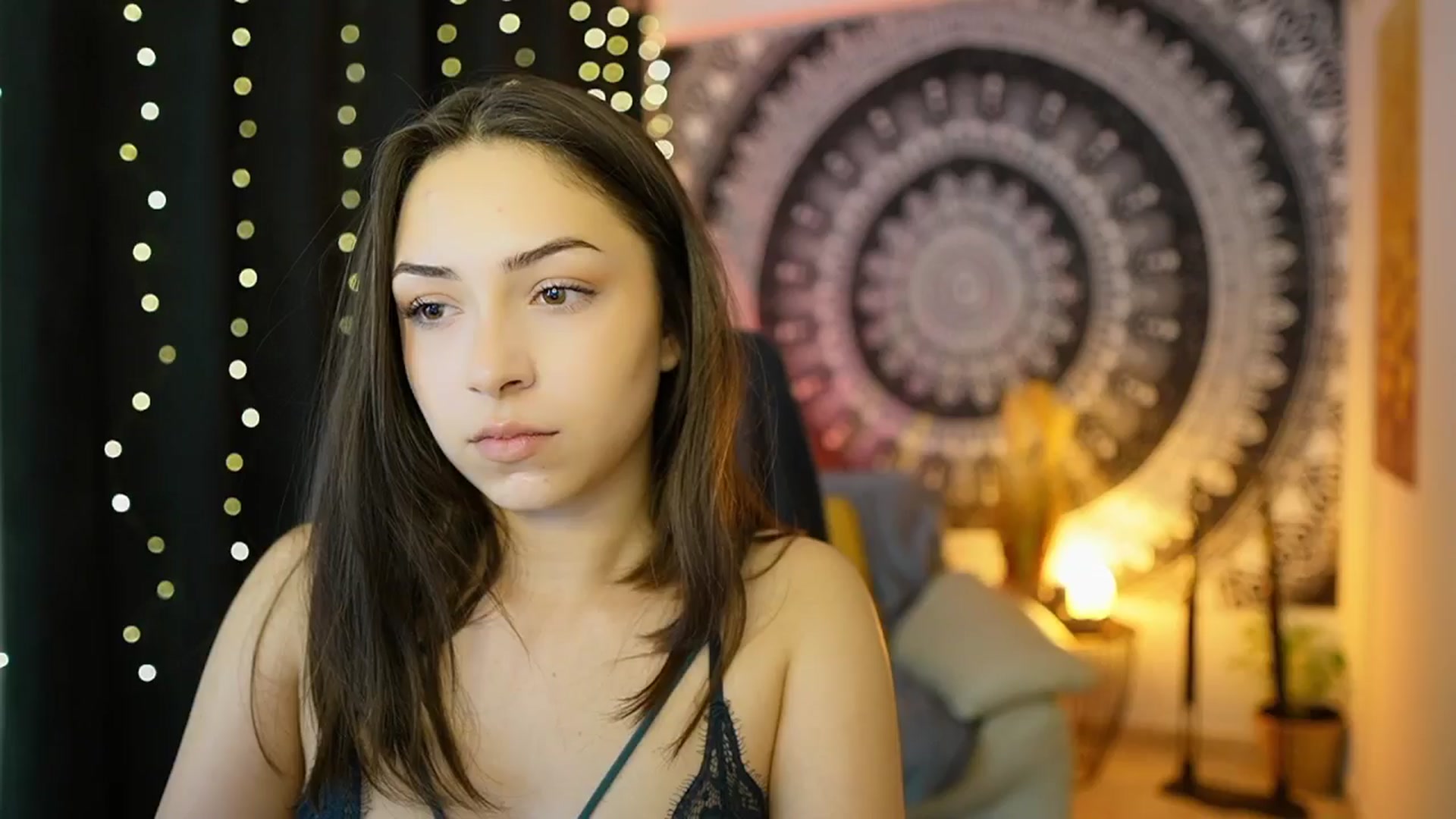 Gallery image thumbnail from Briar__Rose's myfreecams stream on, 05/19/2024, 18:07 image 18 of 20