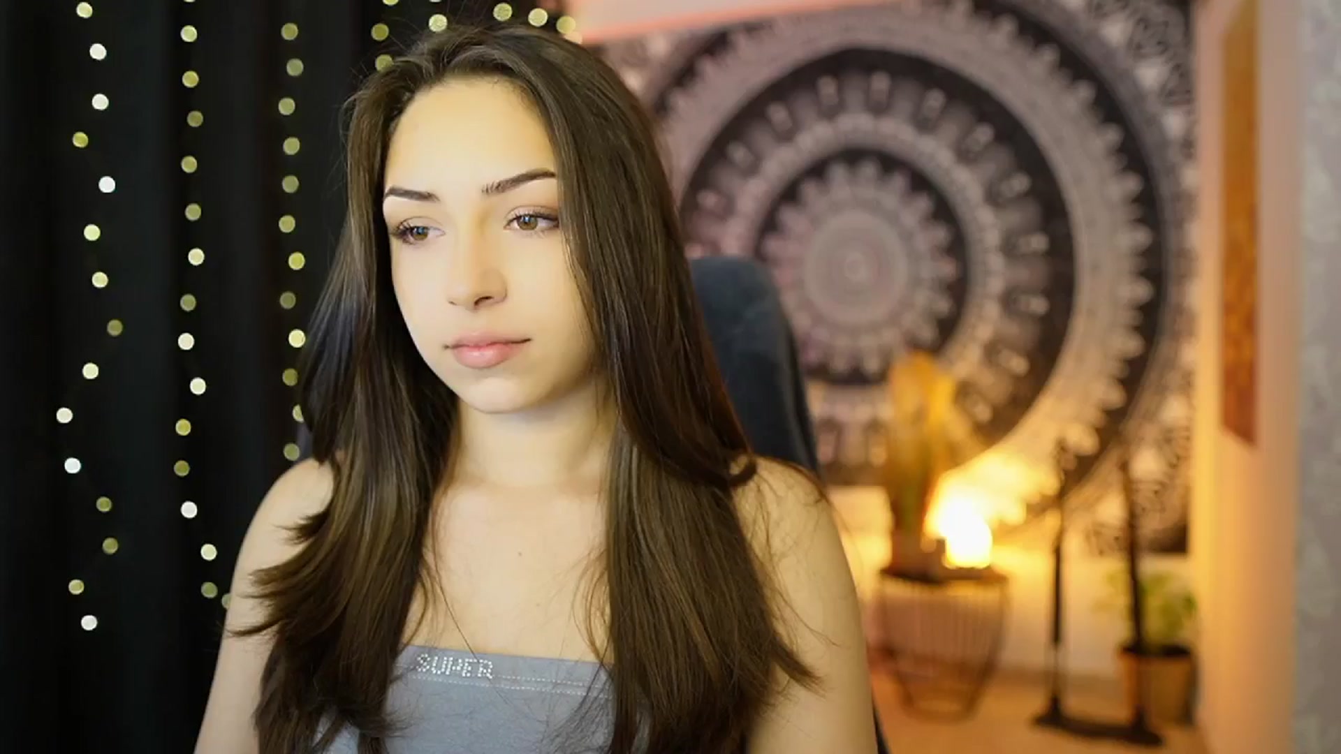 Gallery image thumbnail from Briar__Rose's myfreecams stream on, 05/22/2024, 15:17 image 4 of 20