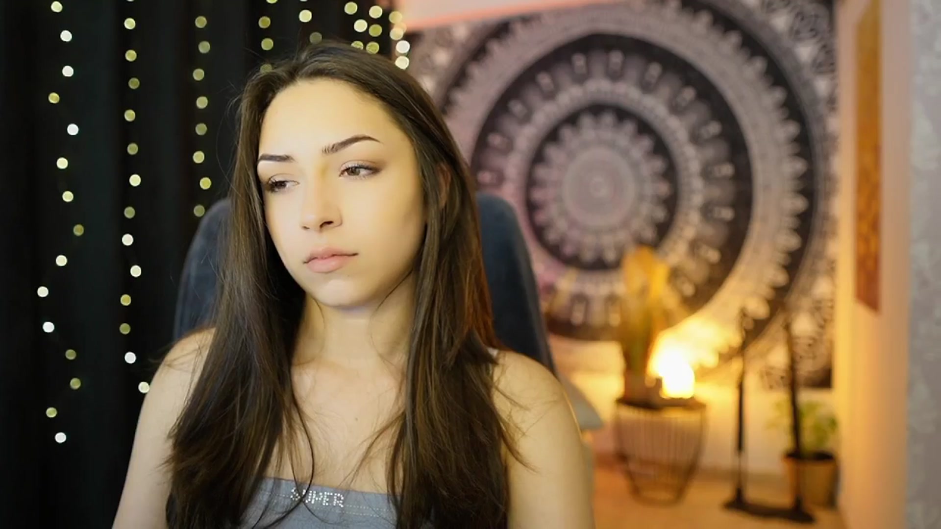 Gallery image thumbnail from Briar__Rose's myfreecams stream on, 05/22/2024, 17:52 image 17 of 20