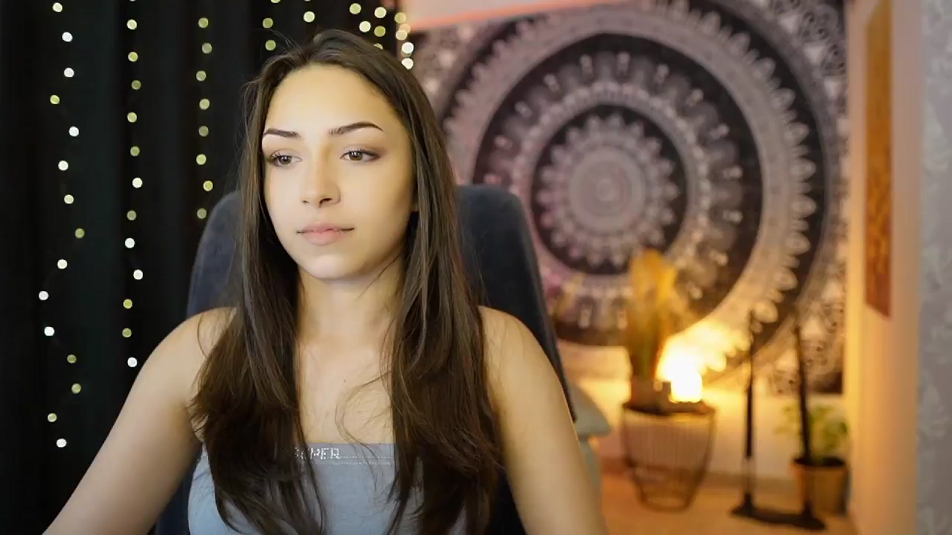 Gallery image thumbnail from Briar__Rose's myfreecams stream on, 05/22/2024, 17:52 image 8 of 20