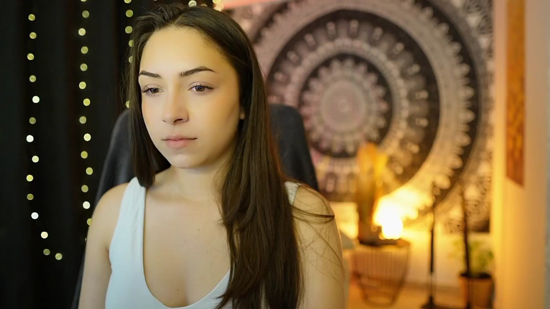 Gallery image thumbnail from Briar__Rose's myfreecams stream on, 05/24/2024, 13:45 image 12 of 20