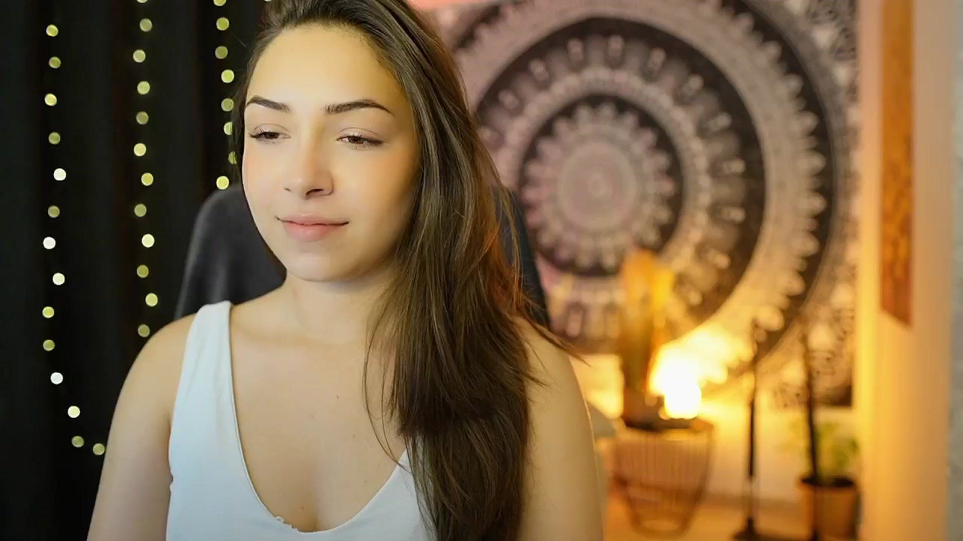 Gallery image thumbnail from Briar__Rose's myfreecams stream on, 05/24/2024, 14:55 image 14 of 20