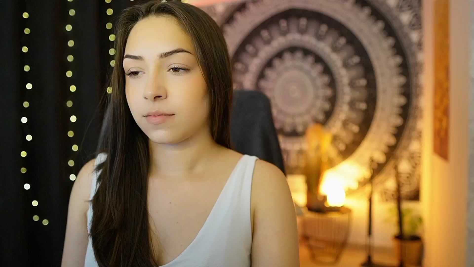 Gallery image thumbnail from Briar__Rose's myfreecams stream on, 05/24/2024, 15:45 image 4 of 20