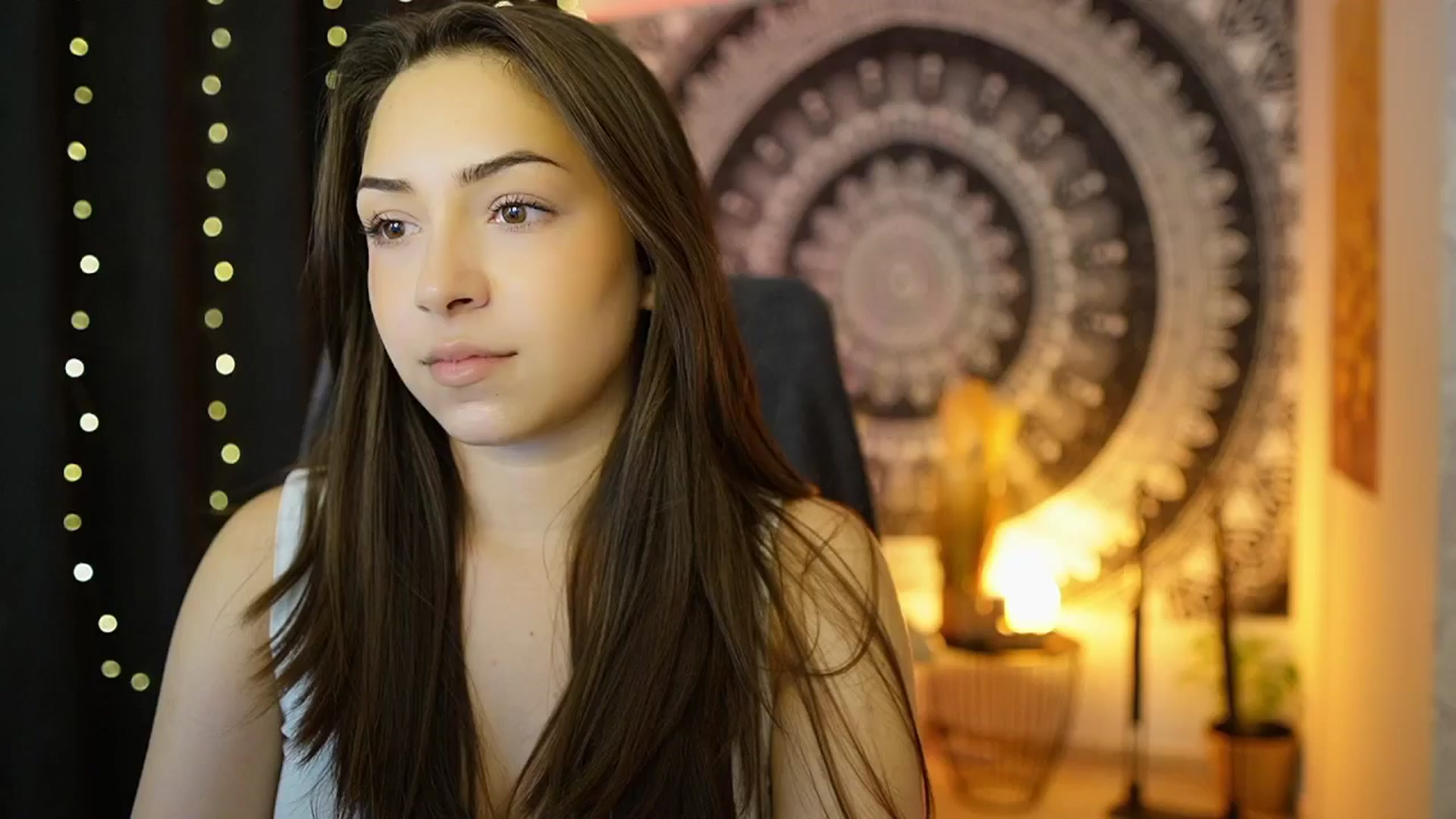 Gallery image thumbnail from Briar__Rose's myfreecams stream on, 05/24/2024, 15:45 image 6 of 20