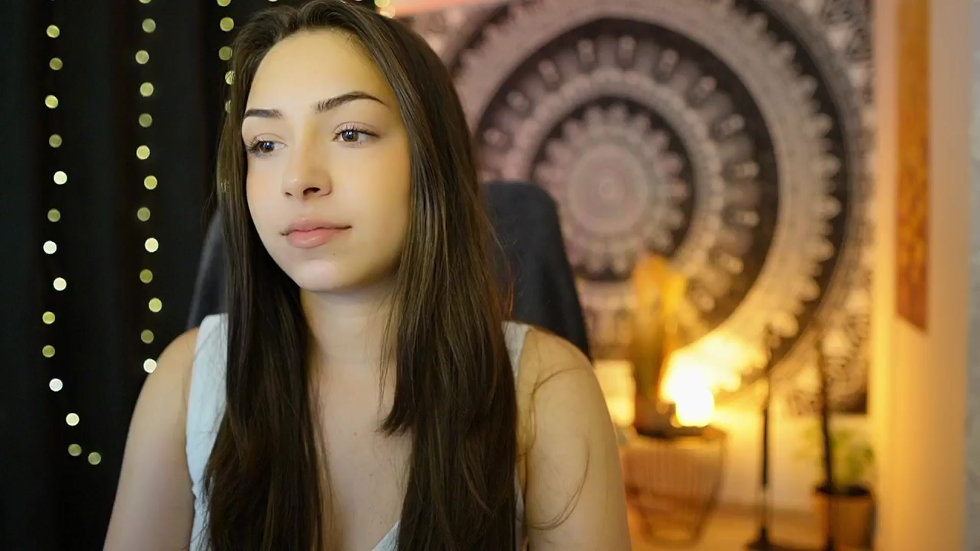Gallery image thumbnail from Briar__Rose's myfreecams stream on, 05/24/2024, 15:45 image 10 of 20