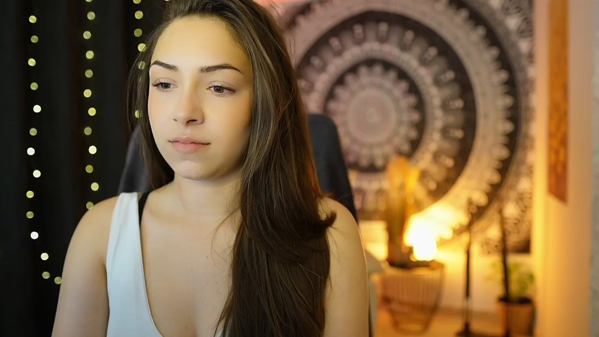 Gallery image thumbnail from Briar__Rose's myfreecams stream on, 05/24/2024, 16:33 image 3 of 20