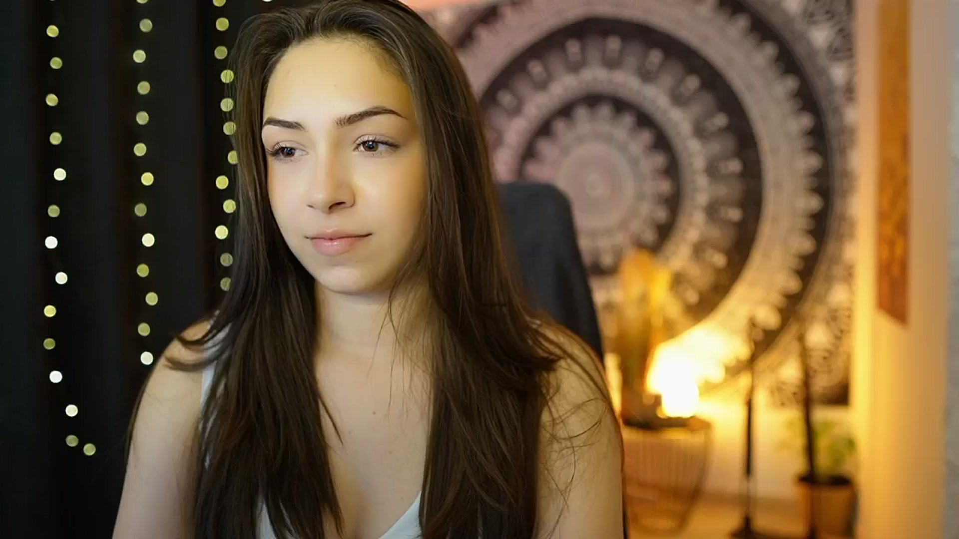 Gallery image thumbnail from Briar__Rose's myfreecams stream on, 05/24/2024, 17:33 image 19 of 20