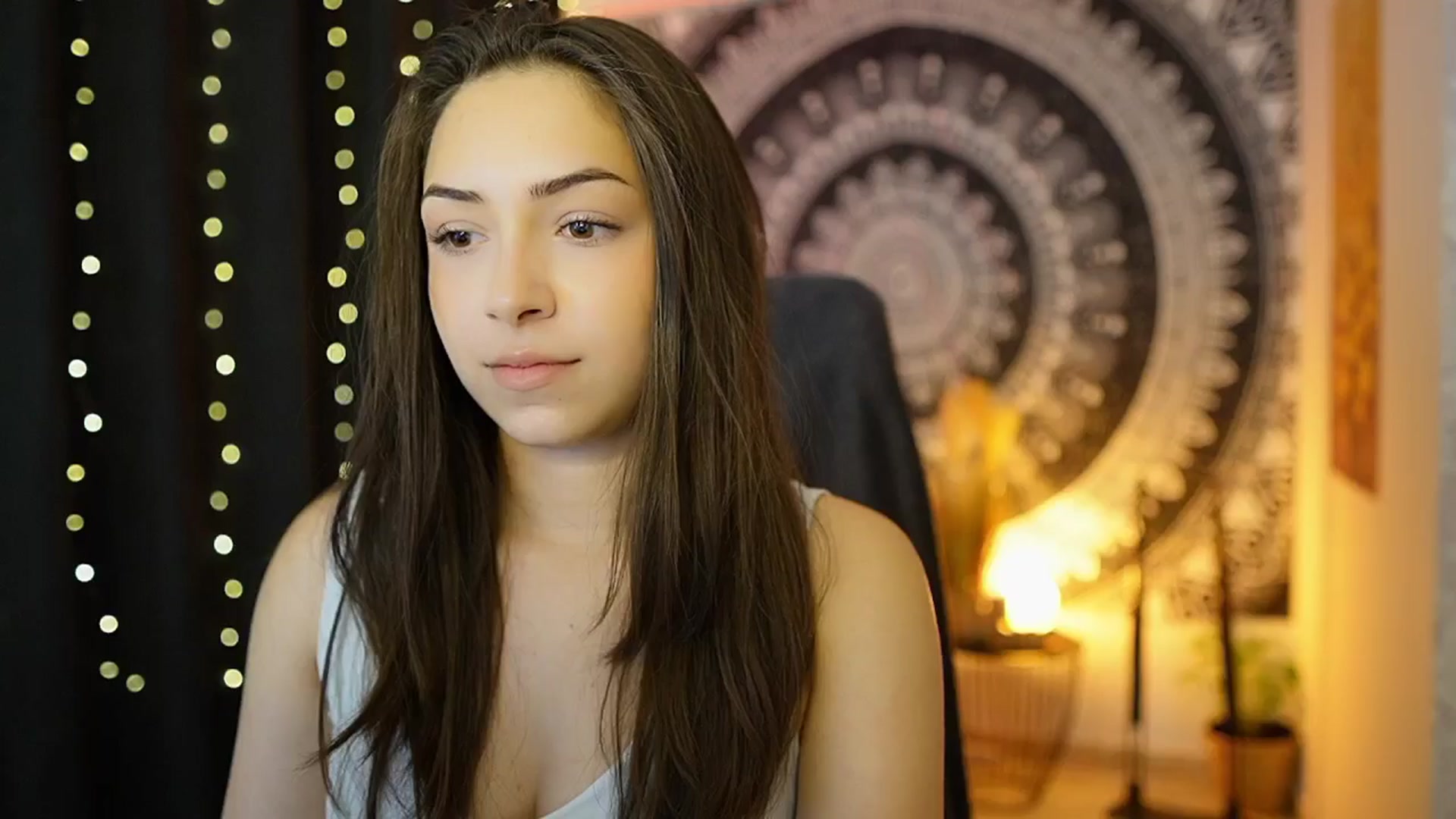 Gallery image thumbnail from Briar__Rose's myfreecams stream on, 05/24/2024, 17:33 image 3 of 20