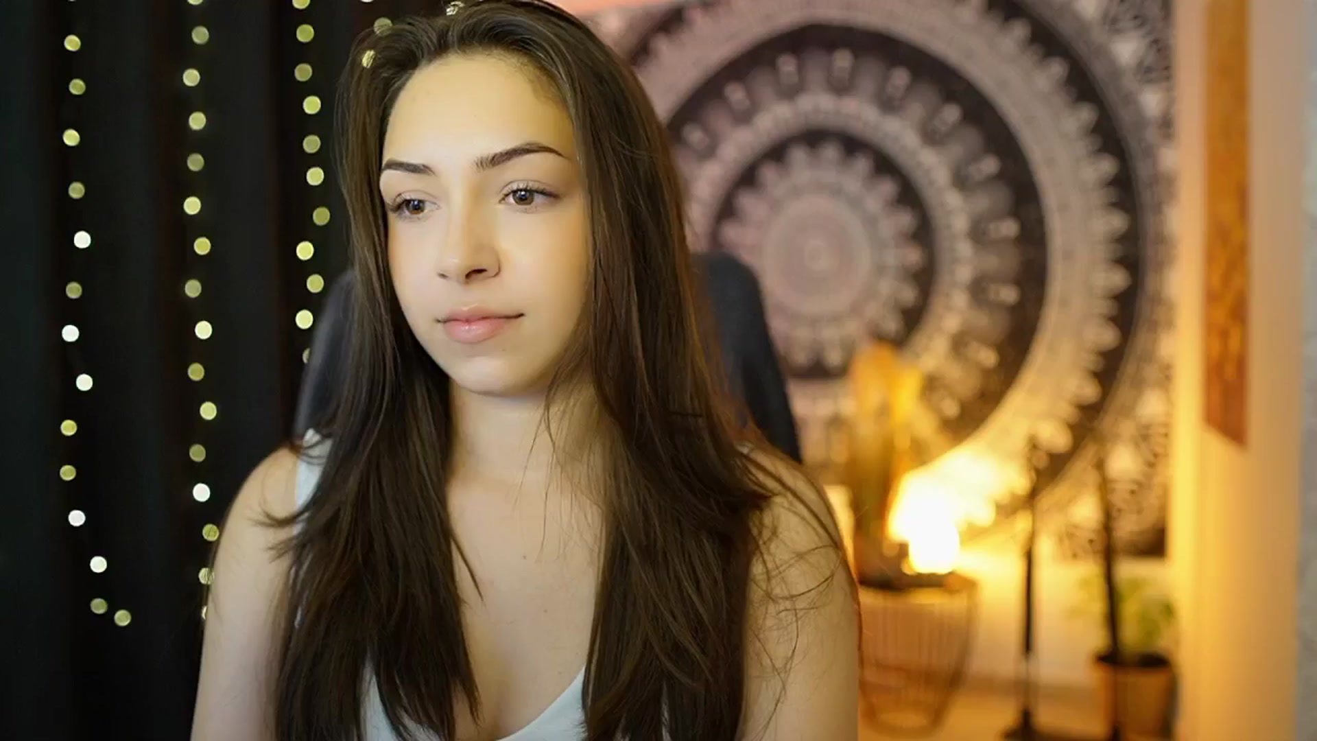 Gallery image thumbnail from Briar__Rose's myfreecams stream on, 05/24/2024, 17:33 image 20 of 20