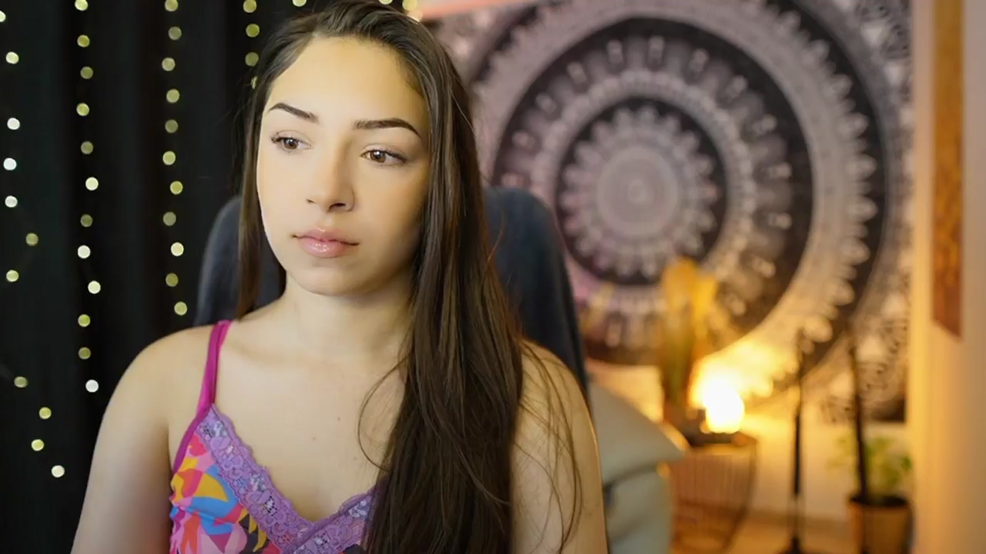 Gallery image thumbnail from Briar__Rose's myfreecams stream on, 05/25/2024, 14:31 image 14 of 20