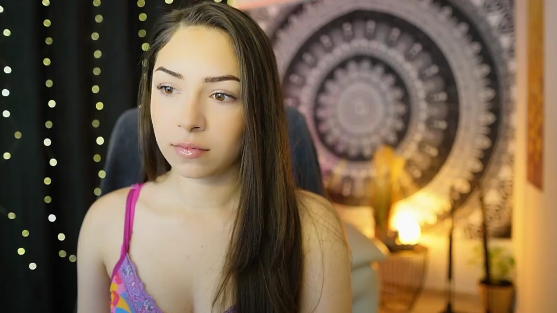 Gallery image thumbnail from Briar__Rose's myfreecams stream on, 05/25/2024, 14:31 image 3 of 20