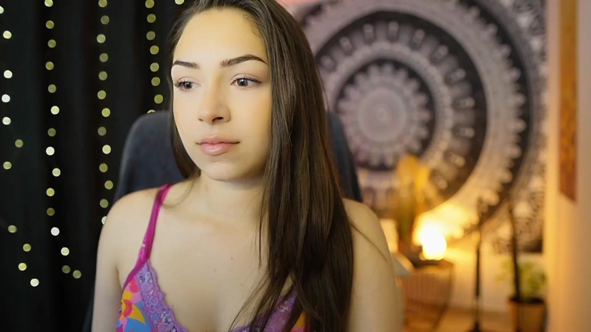 Gallery image thumbnail from Briar__Rose's myfreecams stream on, 05/25/2024, 15:18 image 2 of 20