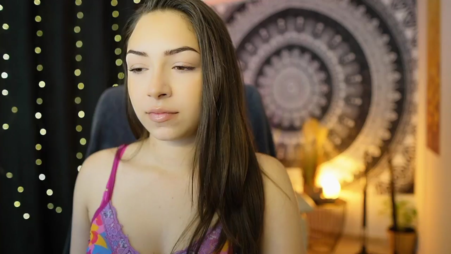 Gallery image thumbnail from Briar__Rose's myfreecams stream on, 05/25/2024, 15:18 image 6 of 20