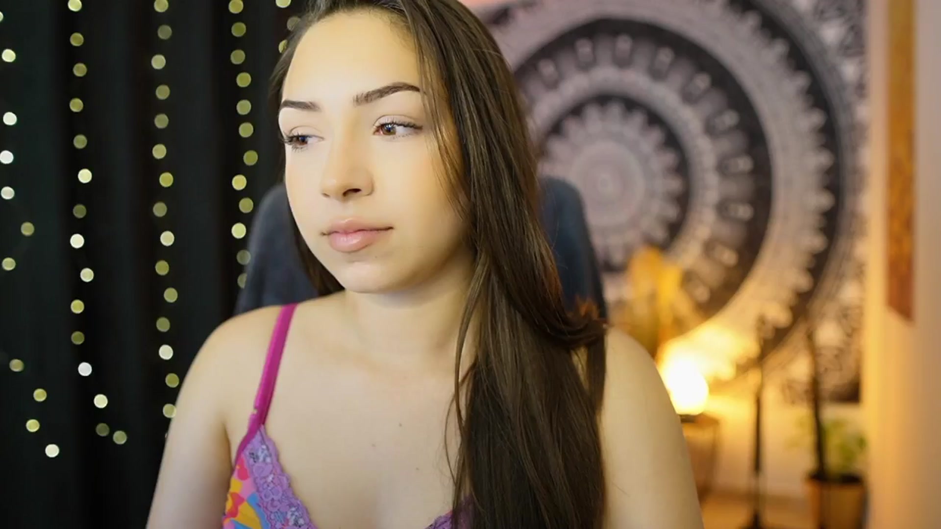 Gallery image thumbnail from Briar__Rose's myfreecams stream on, 05/25/2024, 17:13 image 8 of 20