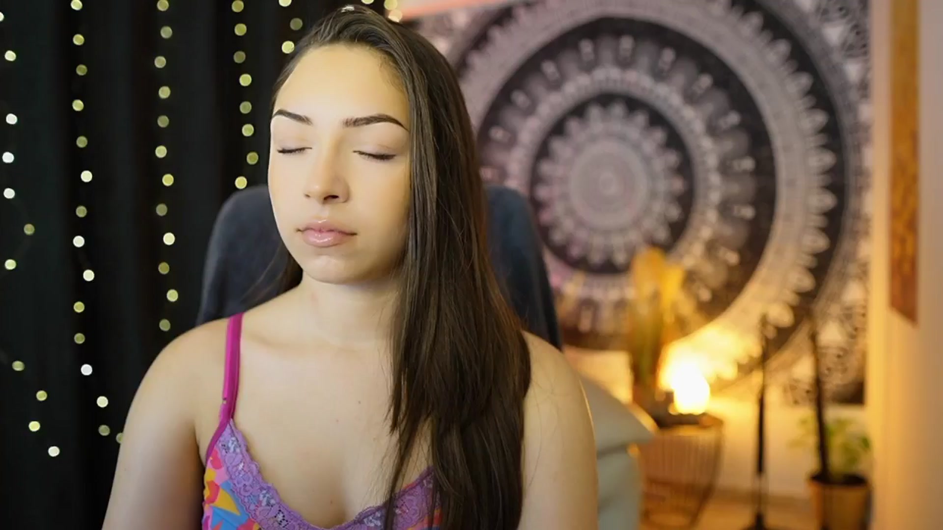 Gallery image thumbnail from Briar__Rose's myfreecams stream on, 05/25/2024, 17:13 image 20 of 20
