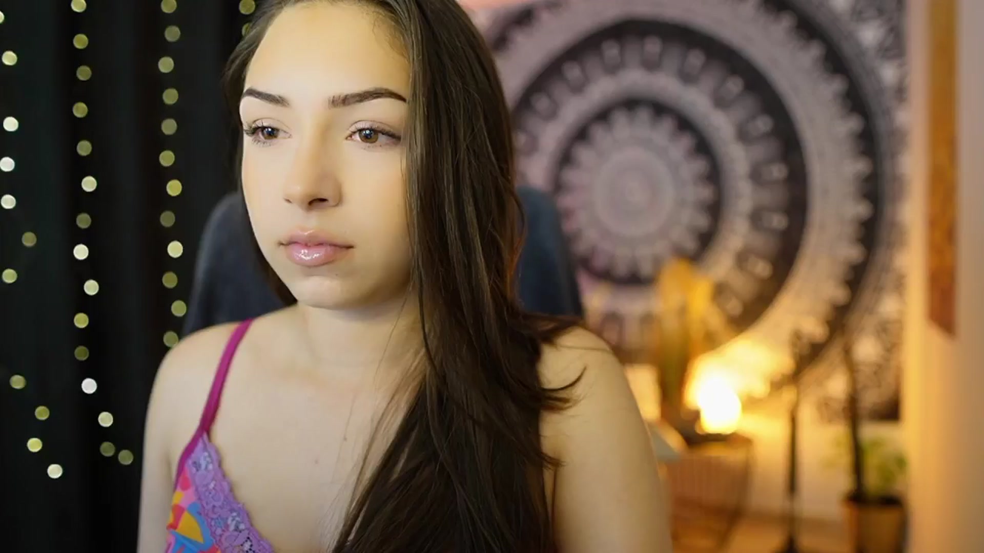 Gallery image thumbnail from Briar__Rose's myfreecams stream on, 05/25/2024, 17:13 image 14 of 20