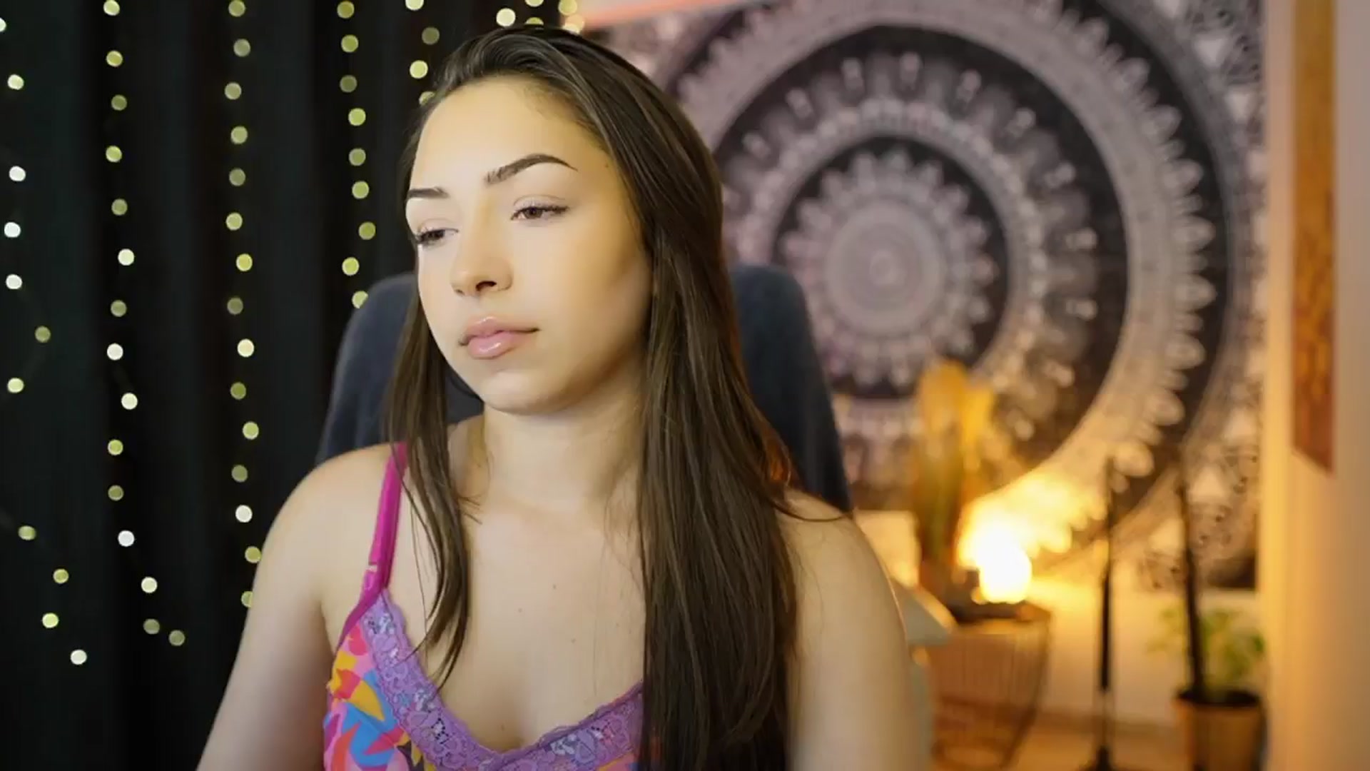 Gallery image thumbnail from Briar__Rose's myfreecams stream on, 05/25/2024, 17:54 image 8 of 20