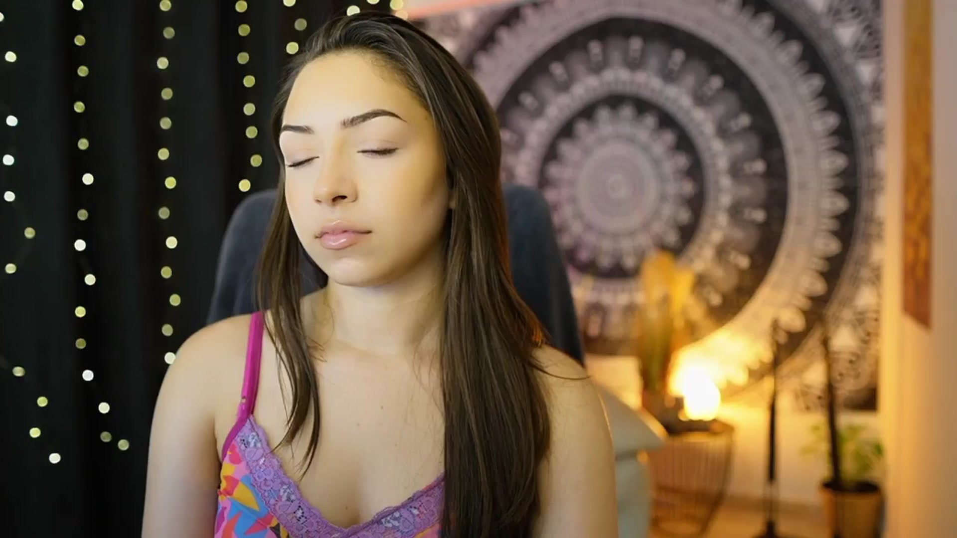Gallery image thumbnail from Briar__Rose's myfreecams stream on, 05/25/2024, 17:54 image 9 of 20