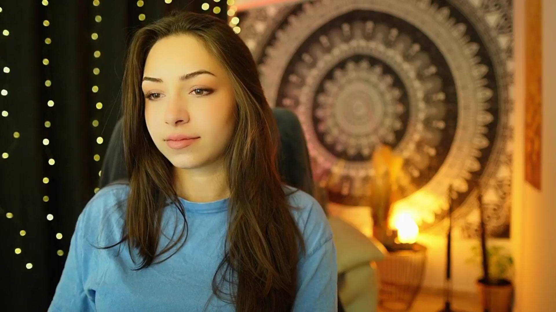 Gallery image thumbnail from Briar__Rose's myfreecams stream on, 05/26/2024, 13:29 image 4 of 20
